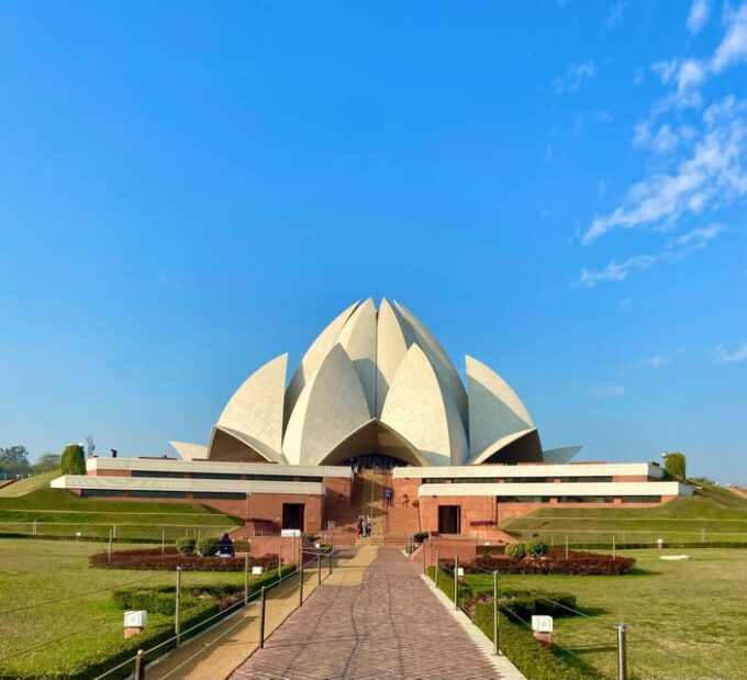 Delhi: Private Temples and Spirituals Sites Tour in 5 Hours - Important Information and Tips