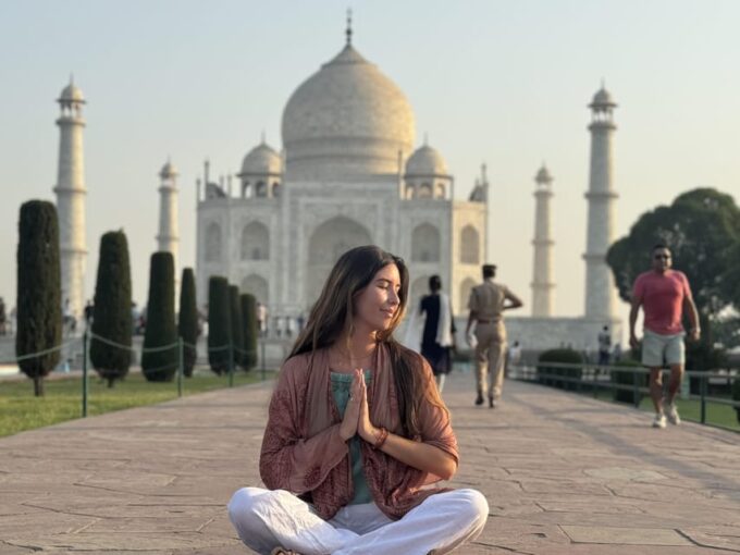 Delhi: Sunrise Taj Mahal & Agra Fort Tour With Transfers - Booking Your Experience