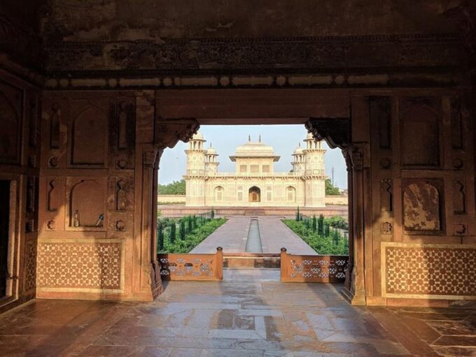 Delhi: Taj Mahal & Agra Fort Sunrise Tour With Transfers - Customer Reviews