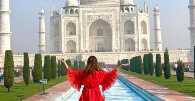Delhi to Agra: A Day of Architectural Wonders - Travel Logistics
