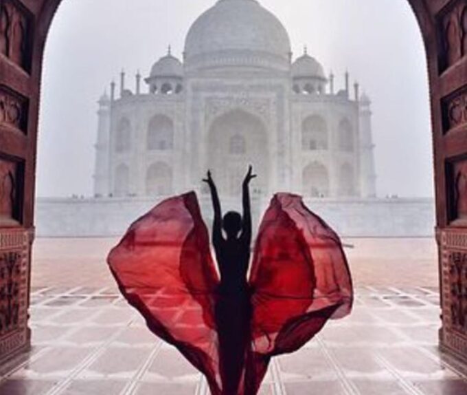 Delhi to Agra: Experience Mughal Grandeur in One Day - Culinary Delights