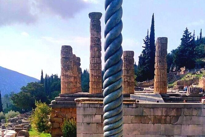 Delphi Arachova & Monast. Hosios Loukas from Athens Private Tour - Key Points