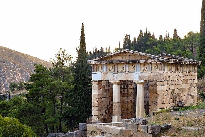 Delphi Arachova & Monast. Hosios Loukas from Athens Private Tour - Final Thoughts: Who Should Consider This Tour?