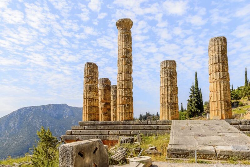 Delphi Guided Walking Tour and Admission Ticket - Languages Offered