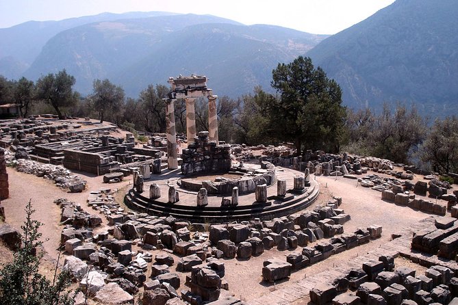 DELPHI Private Day Tour PLUS Hiking, BIking or Olive Tasting - Equipment and Logistics