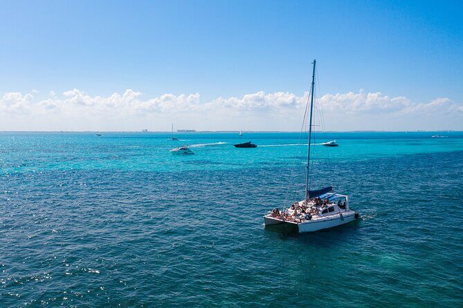 Deluxe Catamaran to Isla Mujeres with Open Bar from Cancun - The Experience in Detail