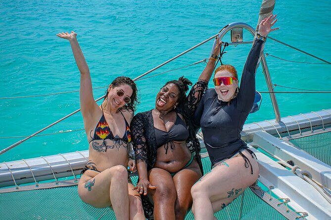 Deluxe Catamaran Tour to Isla Mujeres, Drinks, Snorkeling, Buffet - Key Points