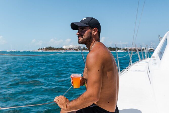Deluxe Catamaran Tour to Isla Mujeres, Drinks, Snorkeling, Buffet - FAQ