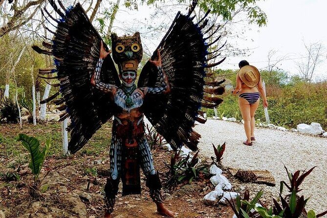 Deluxe Chichen Itza & 2 Cenotes! Round Transportation From Cancun - FAQ