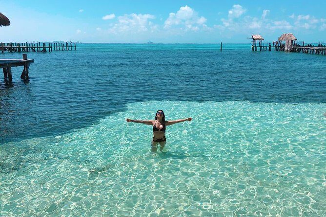 Deluxe Isla Mujeres sailing tour with transportation - FAQ