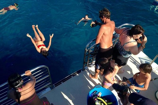 Deluxe Na Pali Morning Snorkel Tour on the Lucky Lady - Important Details