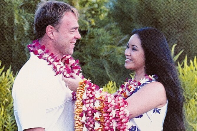 Deluxe Orchid Lei Greeting (Maui, Kahului Airport, OGG) - Sum Up