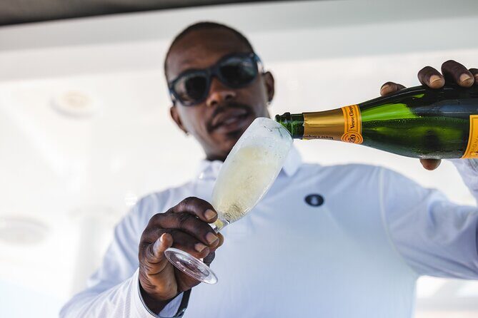 Deluxe Sunset and Saxophone Sail on Luxury Lady Grace Catamaran - Key Points  