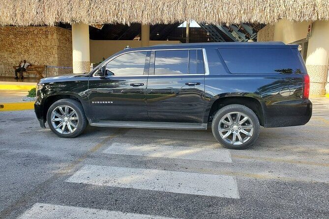 Deluxe SUV Private Round Trip Airport Transfer Uvero Alto Hotels 1-5 Passenger - How the Service Fits into Your Trip