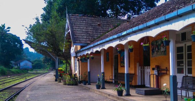 Demodara Railway Station to Ella Hotel TukTuk Transfer - Pickup and Drop-off