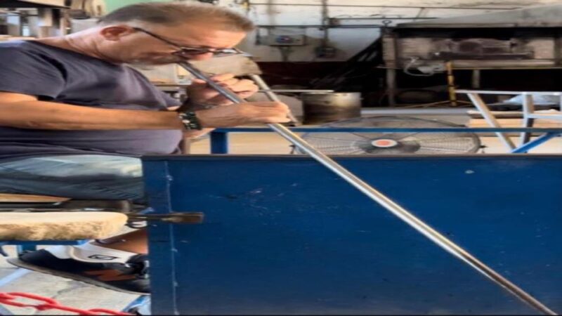 Demonstration of the Art of Blowing&Sculpting Murano Glass! - Accessibility Features