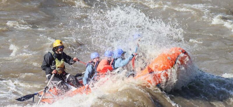 Denali, Alaska: Canyon Wave Raft Class III-IV Paddle/Oar - The Perfect Audience for This Tour