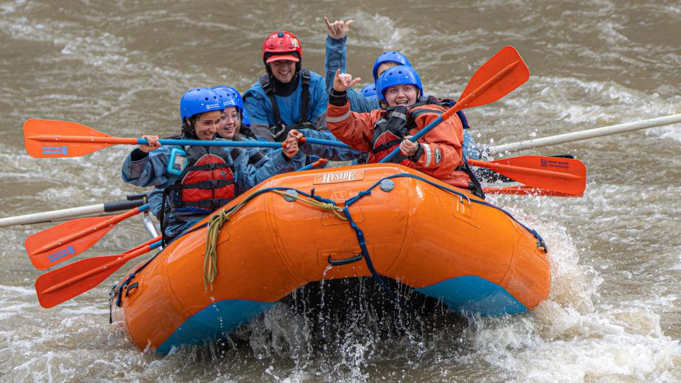 Denali, Alaska: Canyon Wave Raft Class III-IV Paddle/Oar - Waiver Requirement