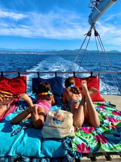 Denia: Cova Tallada Catamaran Tour and Swimming Stop - FAQs