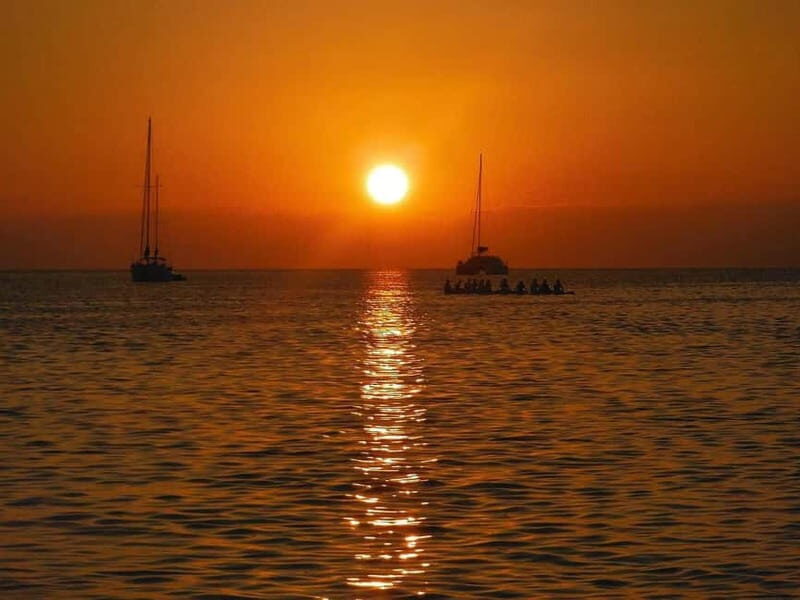 Dénia: Sunset Cruise on a Motor Catamaran - Who Should Consider This Experience?