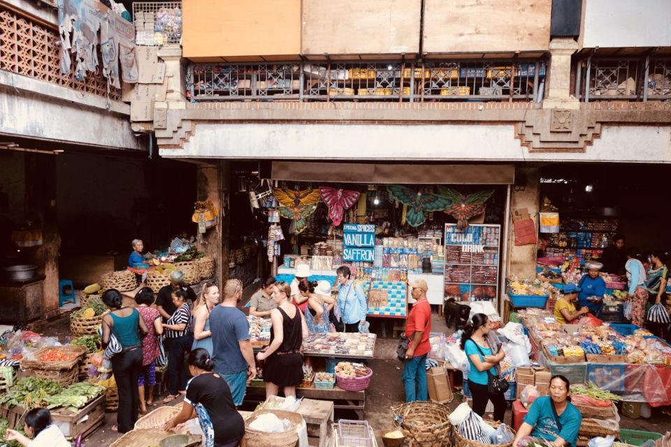 Denpasar: Museum, Traditional Market and Food Tasting Tour - Puputan Square and Colonial History