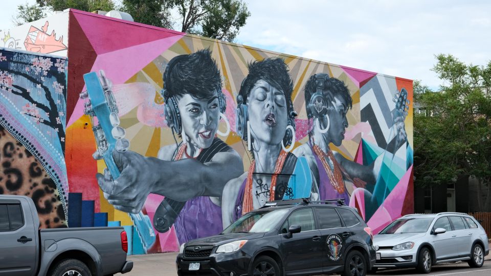 Denver: 3 Hour City Highlights Bike Tour - Bike Rental and Helmet