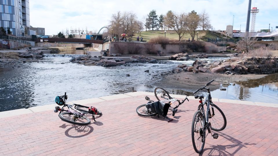 Denver: 3 Hour City Highlights Bike Tour - Unlimited Water and Snacks