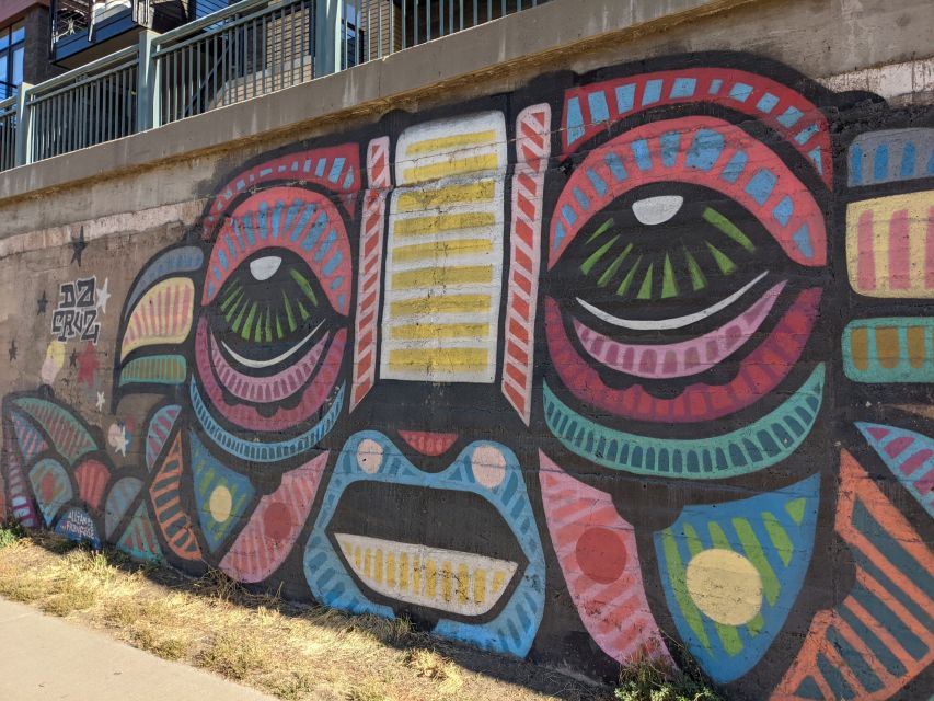 Denver LoDo: Scavenger Hunt Walking Tour by Smartphone - Exploring Famous Locations