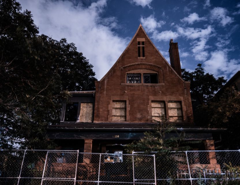 Denver: Terrors Boos and Booze Haunted Pub Crawl - Tour Details and Logistics