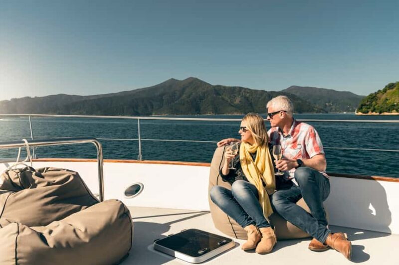 Depart Picton: Marlborough Sounds Afternoon Seafood Cruise - An In-Depth Look at the Marlborough Sounds Seafood Cruise