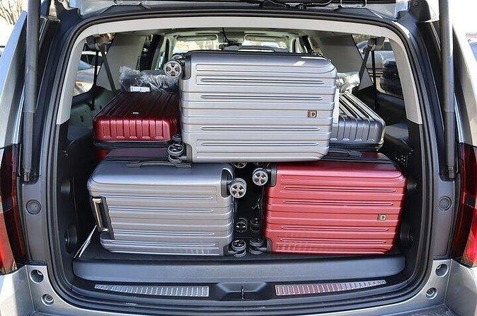 Departure from Ottawa City to Ottawa Airport YOW by Sedan or SUV - Practical Details and Tips