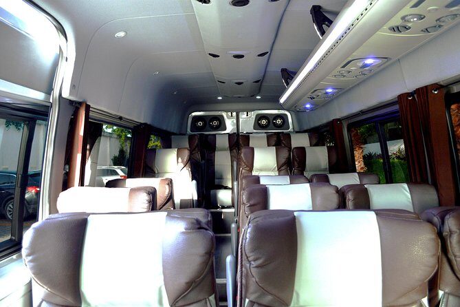 Departure Luxury Transportation: Hotels to Punta Cana International Airport(1-5) - The Authentic Experience