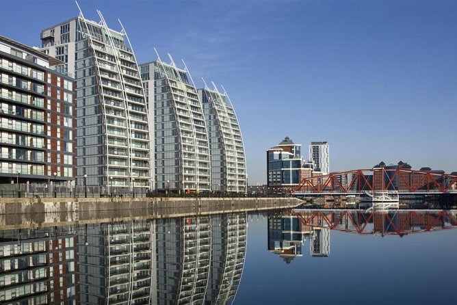 Departure Private Transfer: Manchester to Manchester Airport MAN in Luxury Van - Included Amenities