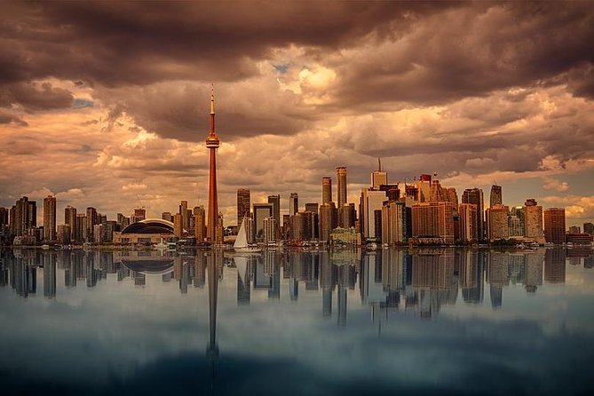 Departure Private Transfer Toronto City to Toronto Airport YYZ by Business Car - Included Amenities