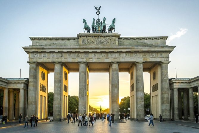 Departure Transfer: Berlin to Berlin Airport BER in Luxury Van - Booking Information