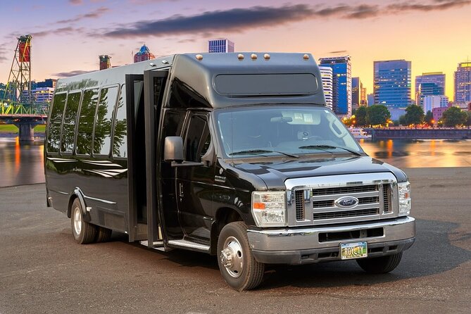 Departure Transfer Montreal to Montreal Airport by Limos or Bus - Inclusions and Exclusions