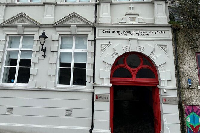 Derrie Danders: Unveiling Derry's Dark & Haunted Past Audio Tour - Authenticity and Audience