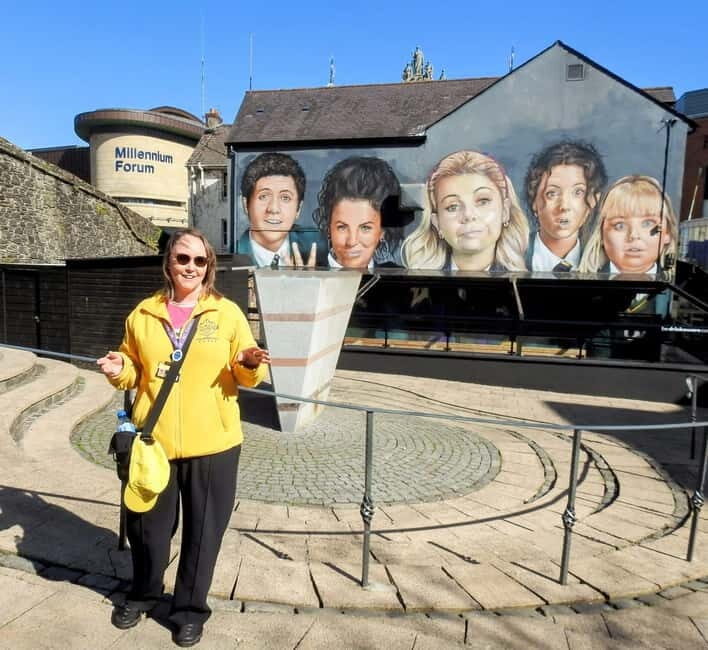 Derry: Guided Derry Girls TV Show Public Tour - Exploring Derry Through the Derry Girls Lens