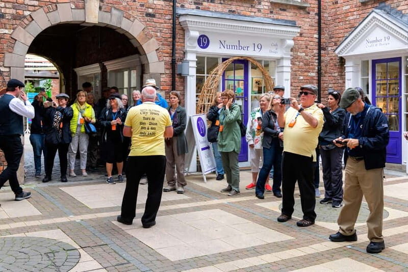 Derry/Londonderry: Attractions Pass - The Guided Walking Tours: Adding Depth to Your Visit