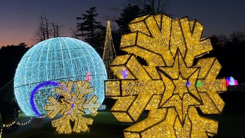 Derry, NH: LaBelle Lights Holiday Light Show Entry Ticket - A Warm Welcome to New England’s Best Outdoor Holiday Light Show