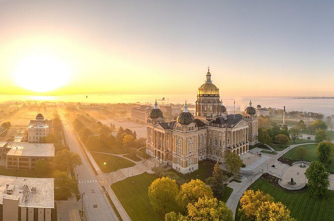 Des Moines Art Walk Experience - Practical Considerations