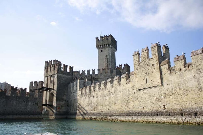Desenzano: 1-Hour Afternoon Boat Tour to Sirmione - Practical Tips for Travelers