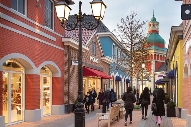 Designer Outlet Roermond Private Day Tour From Amsterdam - Who Should Consider This Tour?