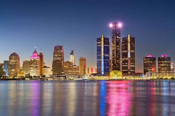 Detroit Art Walk Murals in Motor City - Exploring Detroit’s Murals with the Art Walk Tour