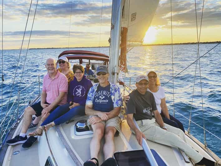 Detroit: Lake St. Clair Boat Cruise With Choice of Vessel - Nearby Attractions