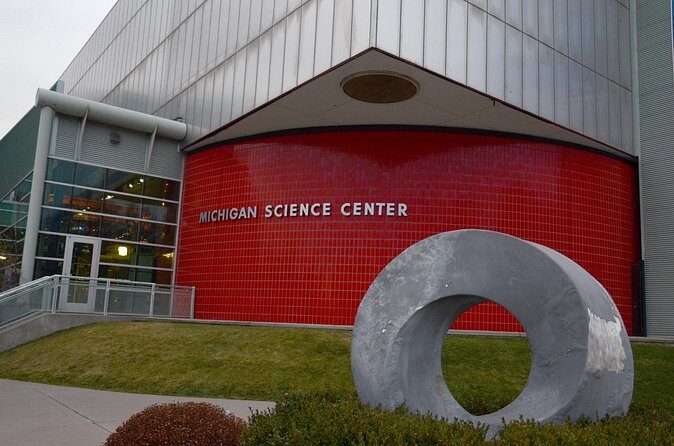 Detroit Murder Mystery: Outdoor Detective Game - Who Is This Experience Best For?