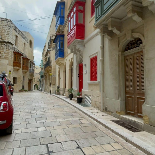Dghajsa: Sunset Walk and Gondola TOUR IN PORTUGUESE - Key Points