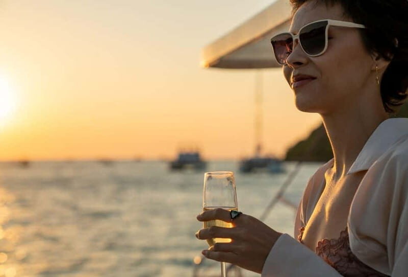 Dia: Day & Sunset Cruise with Menu by Greece's Top 100 Chef - The Sunset or Day Experience