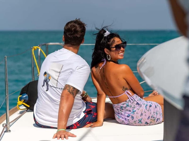 Dia Island Catamaran  Premium Lunch, Open Bar, Small Group - Why This Tour Offers Good Value