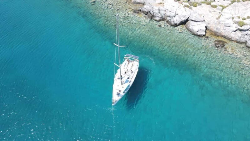 Dia Sailing Cruise With All-inclusive Meal And Drinks - FAQs
